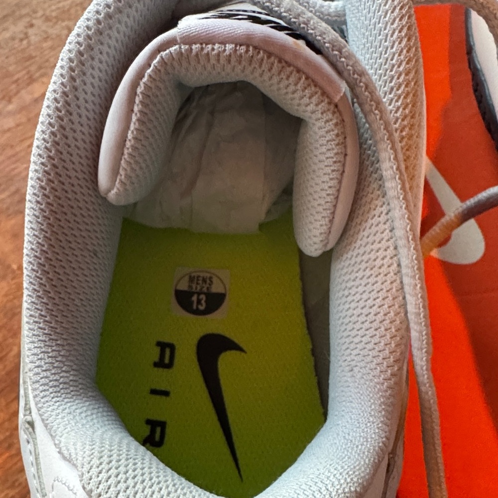 Nike Men's White Athletic Shoes with Black Swoosh - Picture 6 of 7